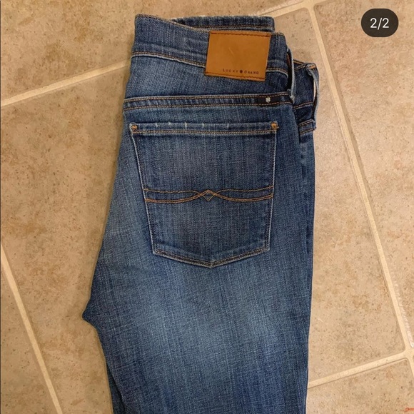 Lucky Brand Brooke Distressed Skinny jeans - Picture 2 of 3